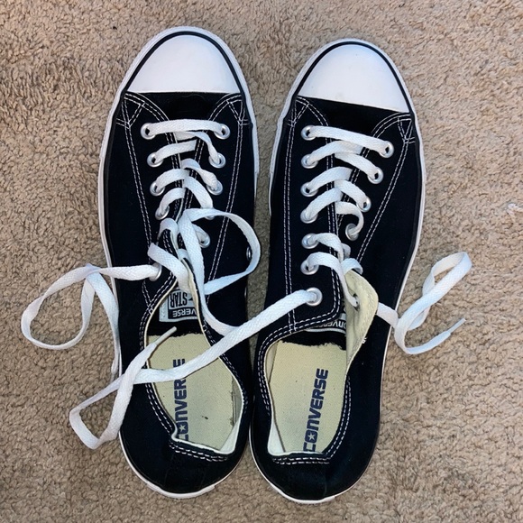 Men’s low cut converse